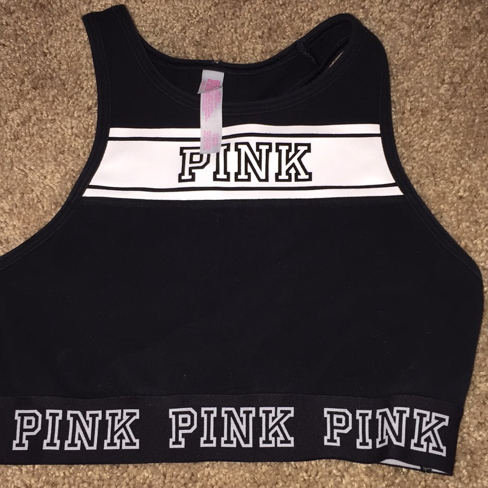 pink sports bra!!!!